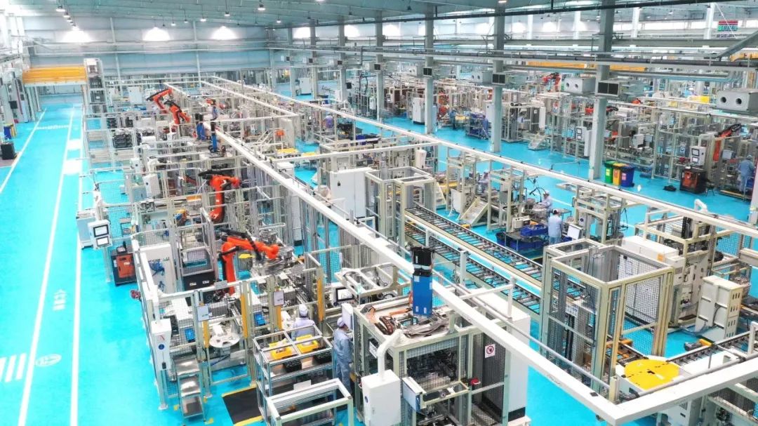 重庆青山增程式双电机混合动力变速箱总成正式量产【科技自立自强】