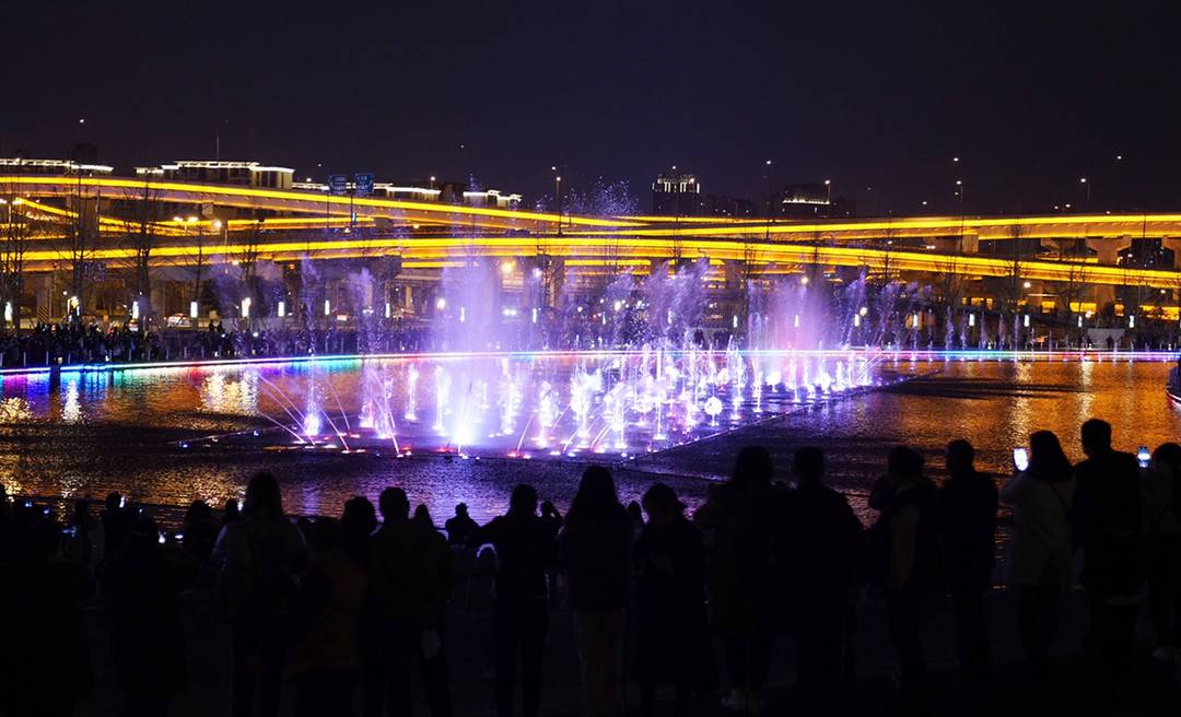 成都音乐广场夜景图片