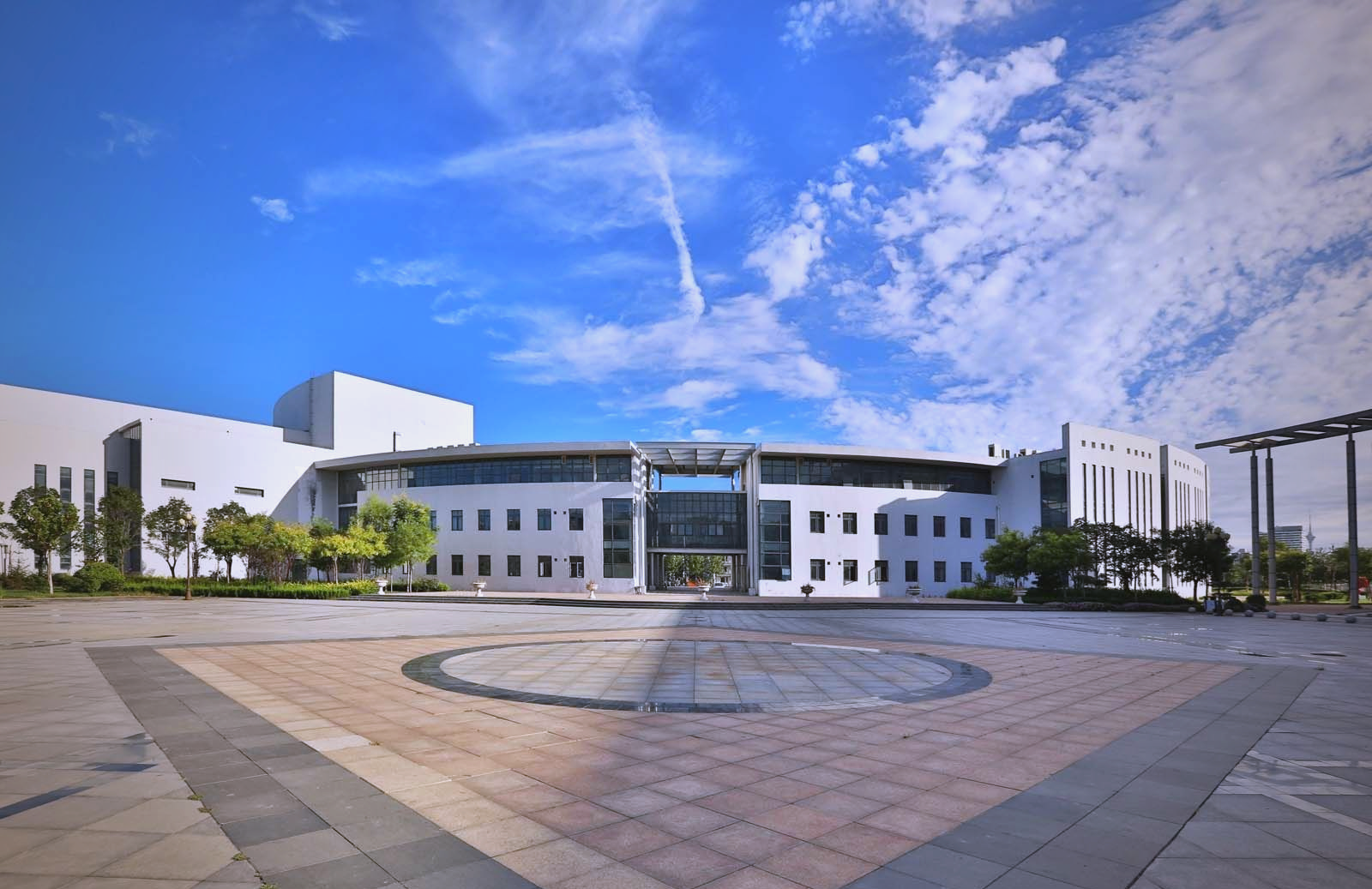 天津理工大学2025年校园生活全景:招生,费用及国际合作详解