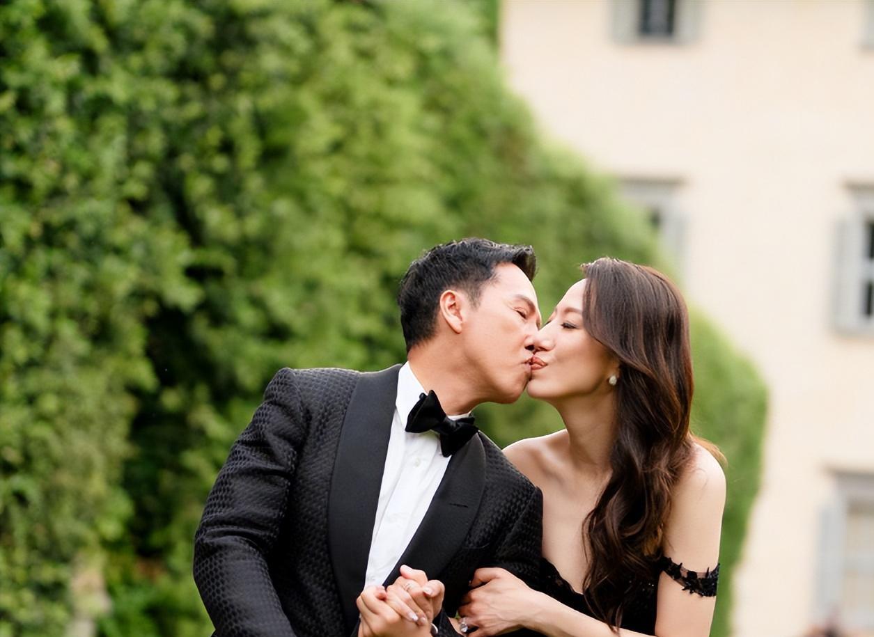 甄子丹和汪诗诗已经携手走过了20年,科莫湖补办婚礼,王宝强祝福