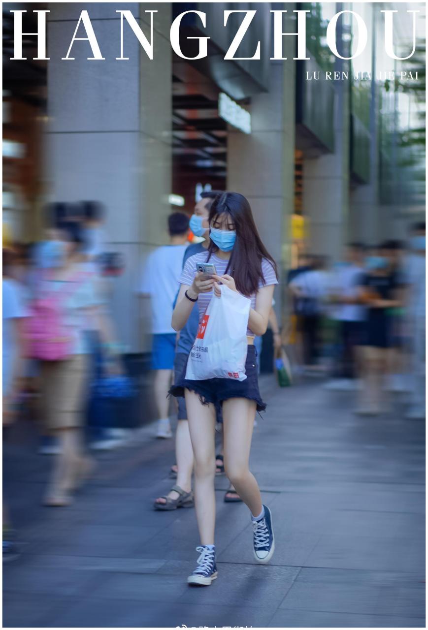 杭州街拍~帆布鞋一年四季都好搭