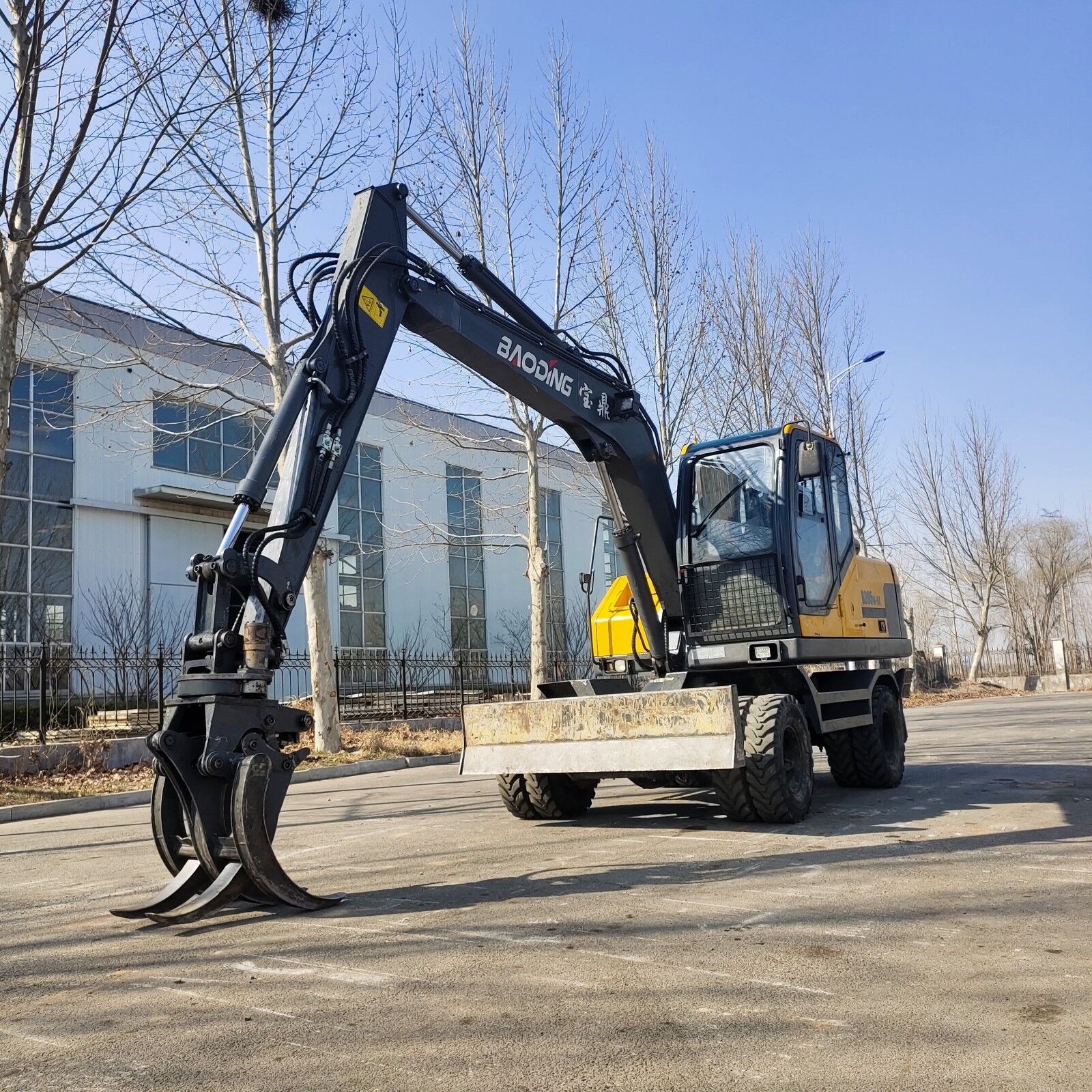 个人转让宝鼎95抓木机 二手轮挖 二手夹机