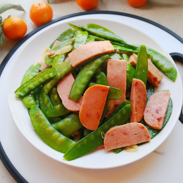 荷兰豆炒午餐肉,荤素搭配,简单又营养