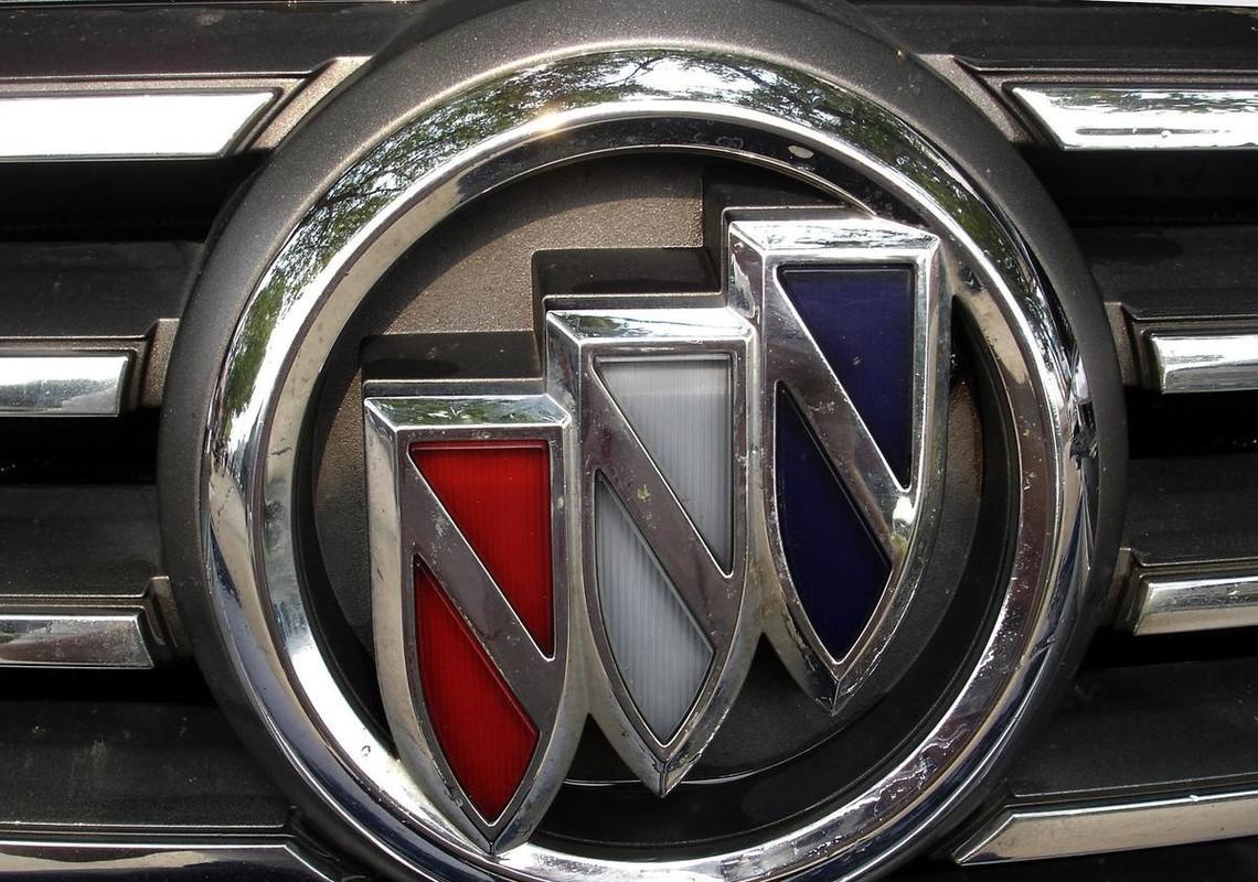 三个盾牌是什么汽车标志?