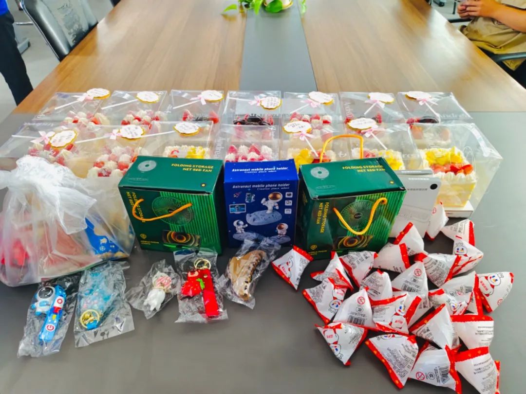 鸿元(honb)生日会——七月很滚烫 又热又明亮