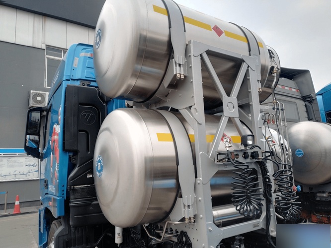 lng气瓶多少钱一台 解放lng天然气车一个气瓶多少钱