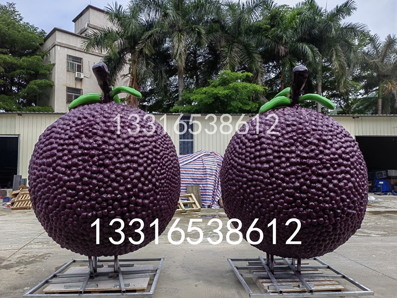慈溪文旅形象标志大型玻璃钢杨梅造型公仔雕塑文化旅游金字招牌