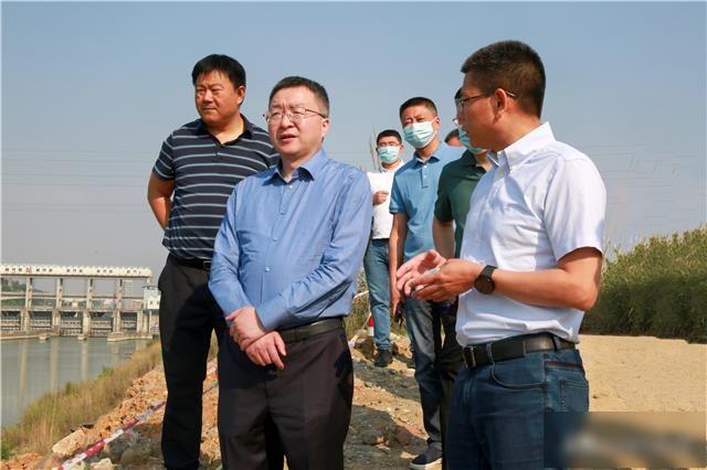 陈华斌带队督导涪江河湖突出问题整改工作