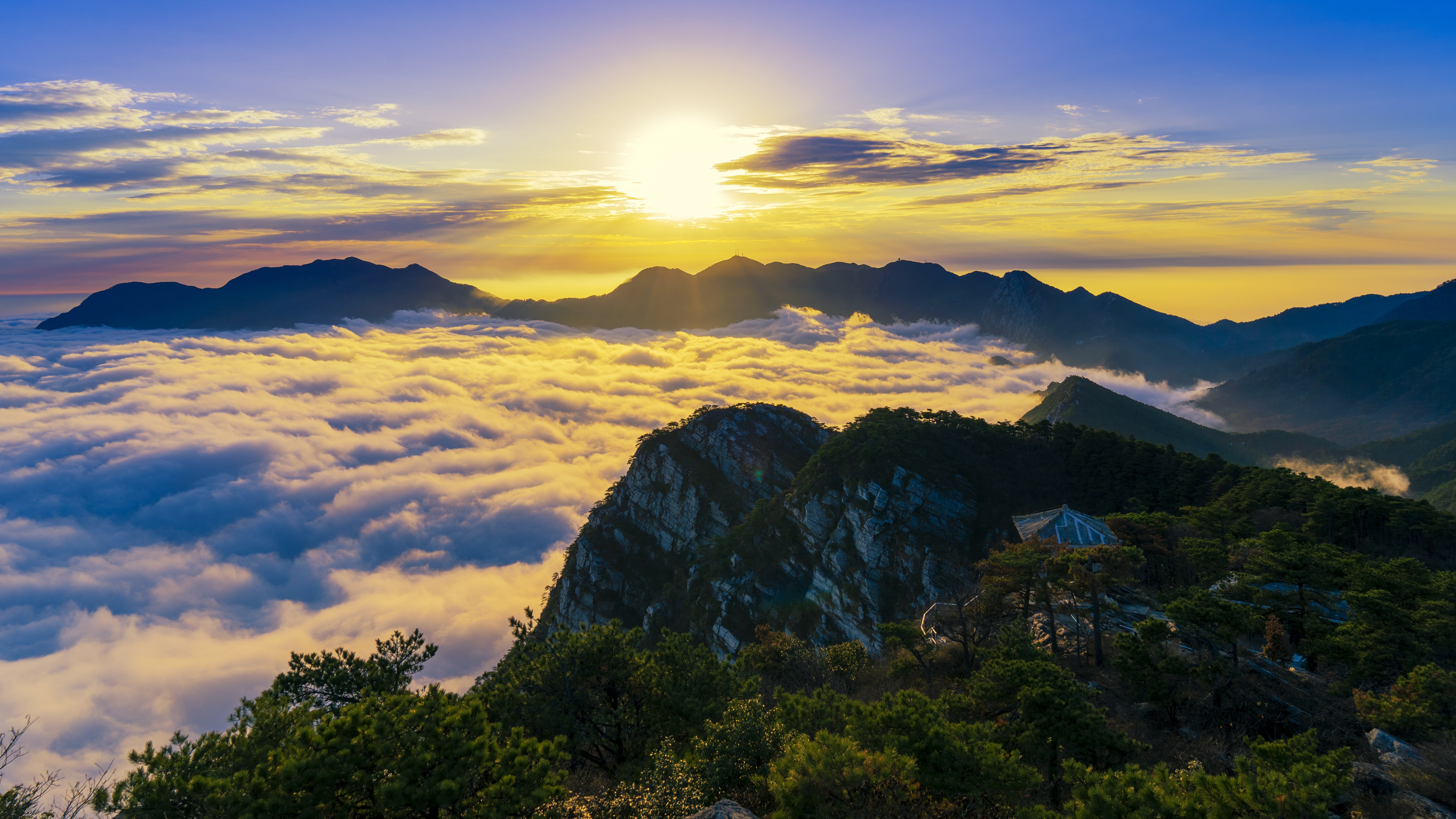 诗词里的遗产:庐山天下悠 云海入画来