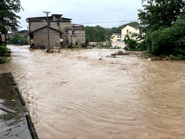 暴雨接连不断 达州大竹县多个乡镇受灾严重