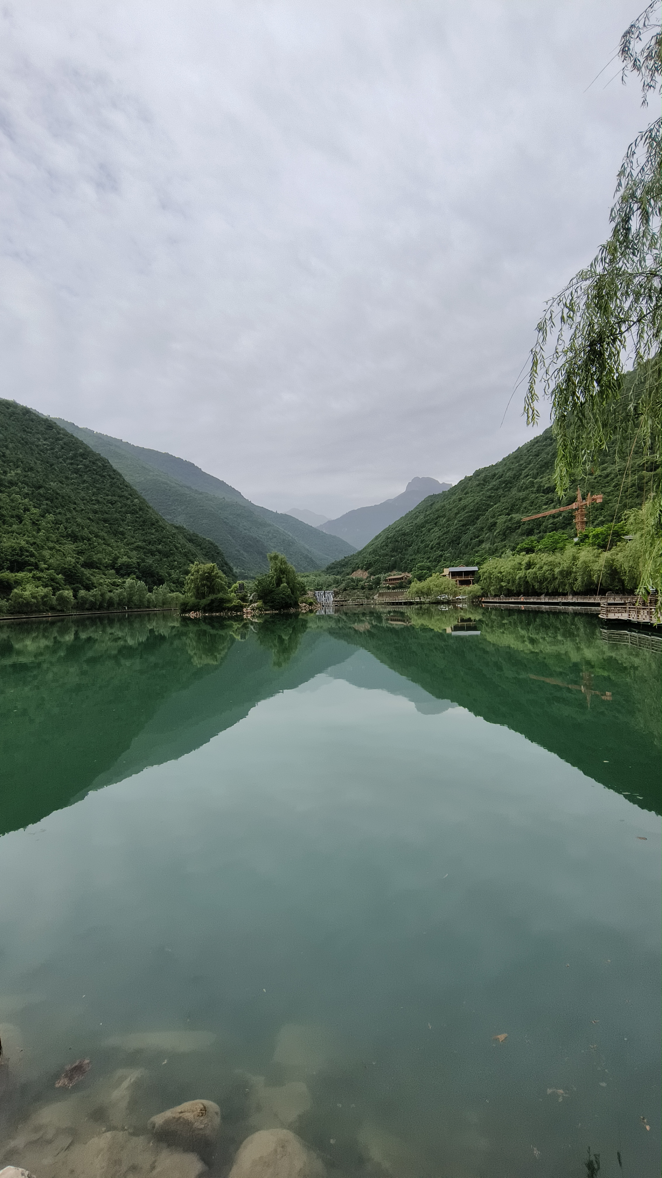 青海甘肃环线游之官鹅沟