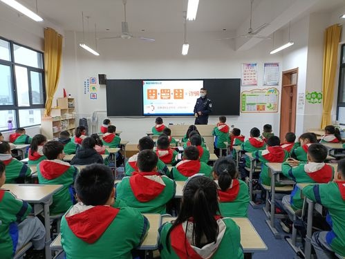 百鸟亭小学开展"法治副校长"进校园活动