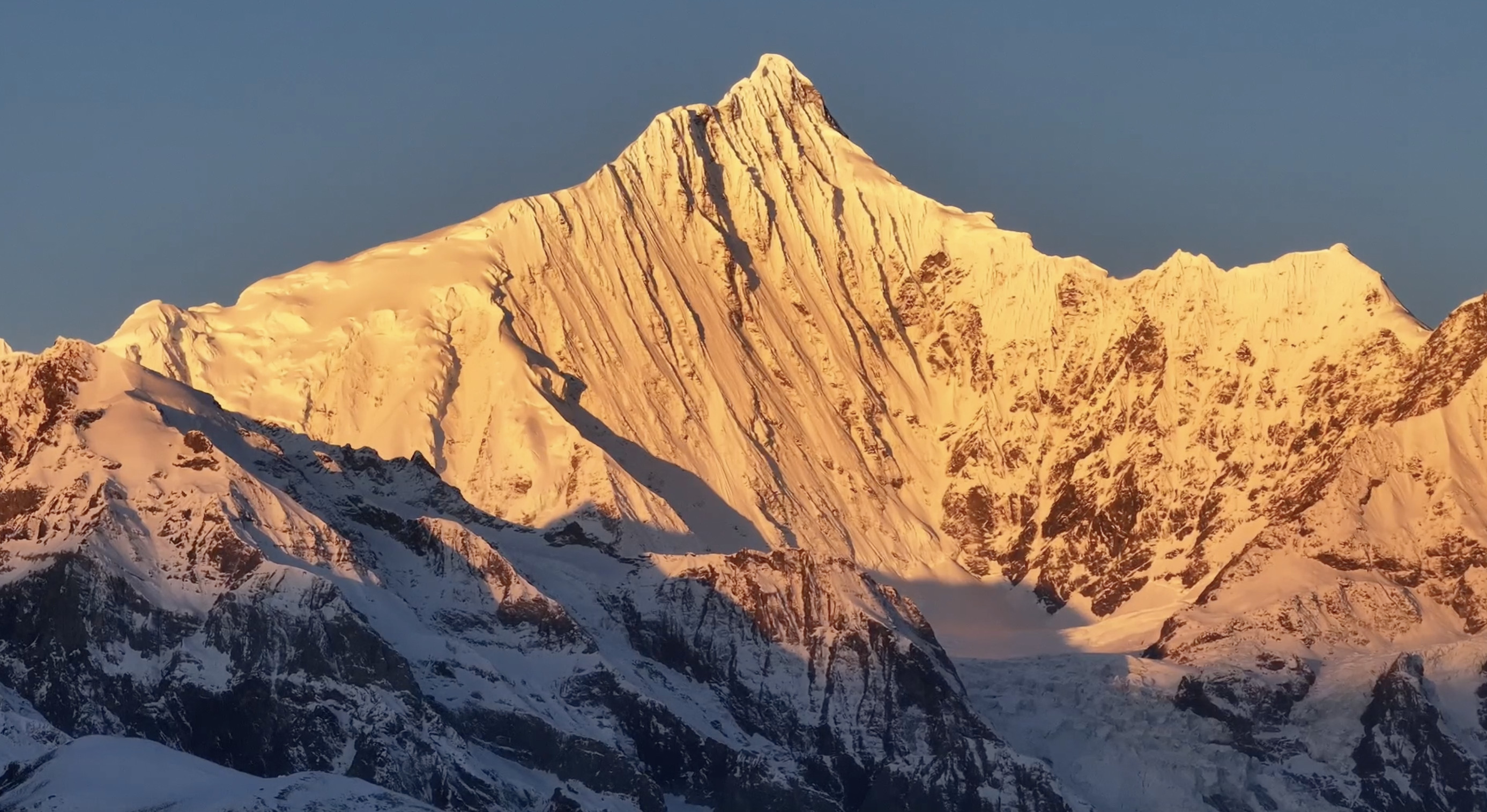 梅里雪山照片高清图片图片