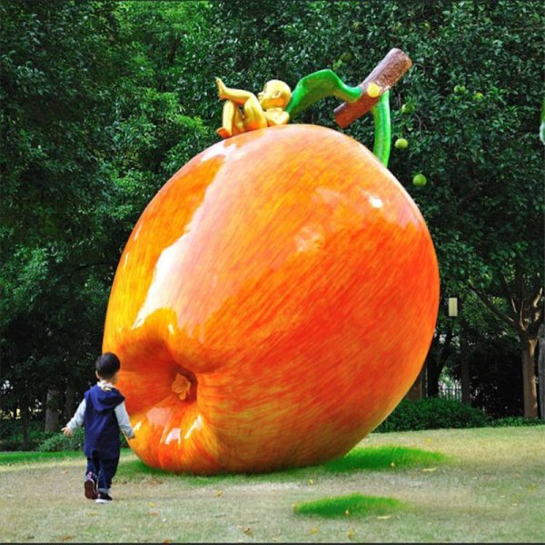 草坪玻璃钢苹果景观雕塑