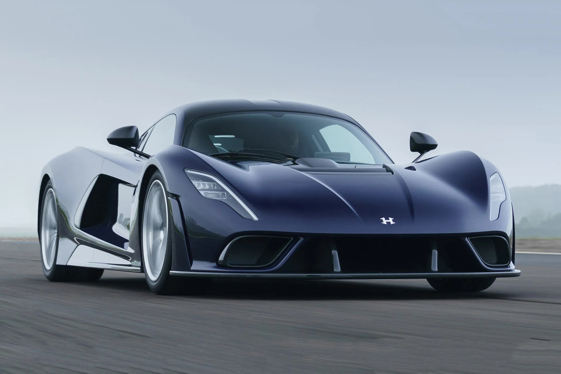 轩尼诗将推出毒液f5 gtr硬核版?夺取ssc tuatara最快量产车称号