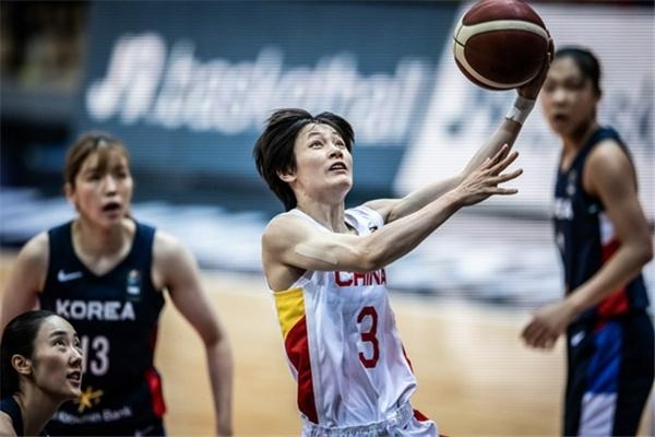 中国女篮大胜韩国晋级亚洲杯决赛!
