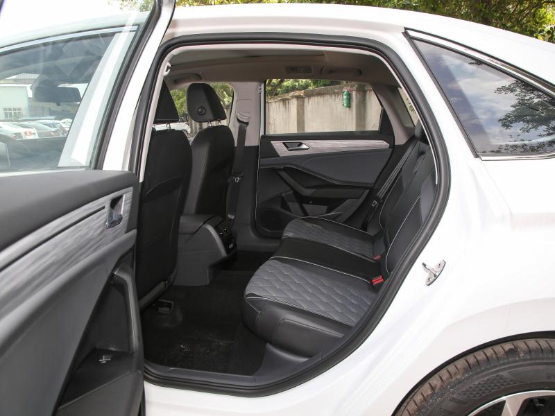 大众速腾和凌渡哪个好?大众的速腾和凌渡相比有什么区别