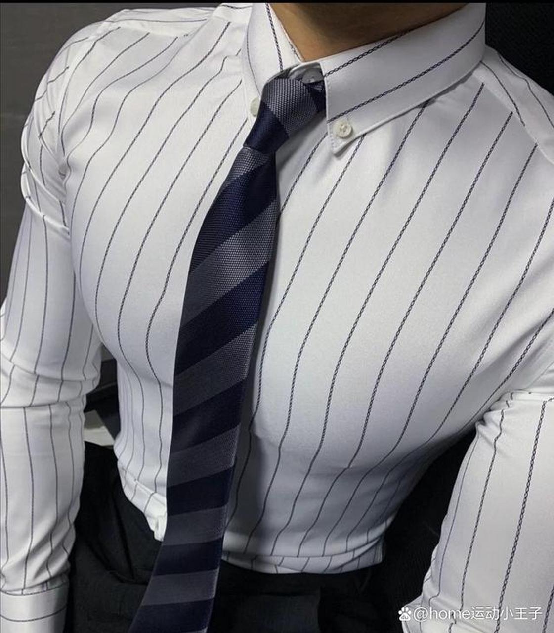 当肌肉猛男穿上西装!按耐不住了吧? 当肌肉猛男穿上西装!