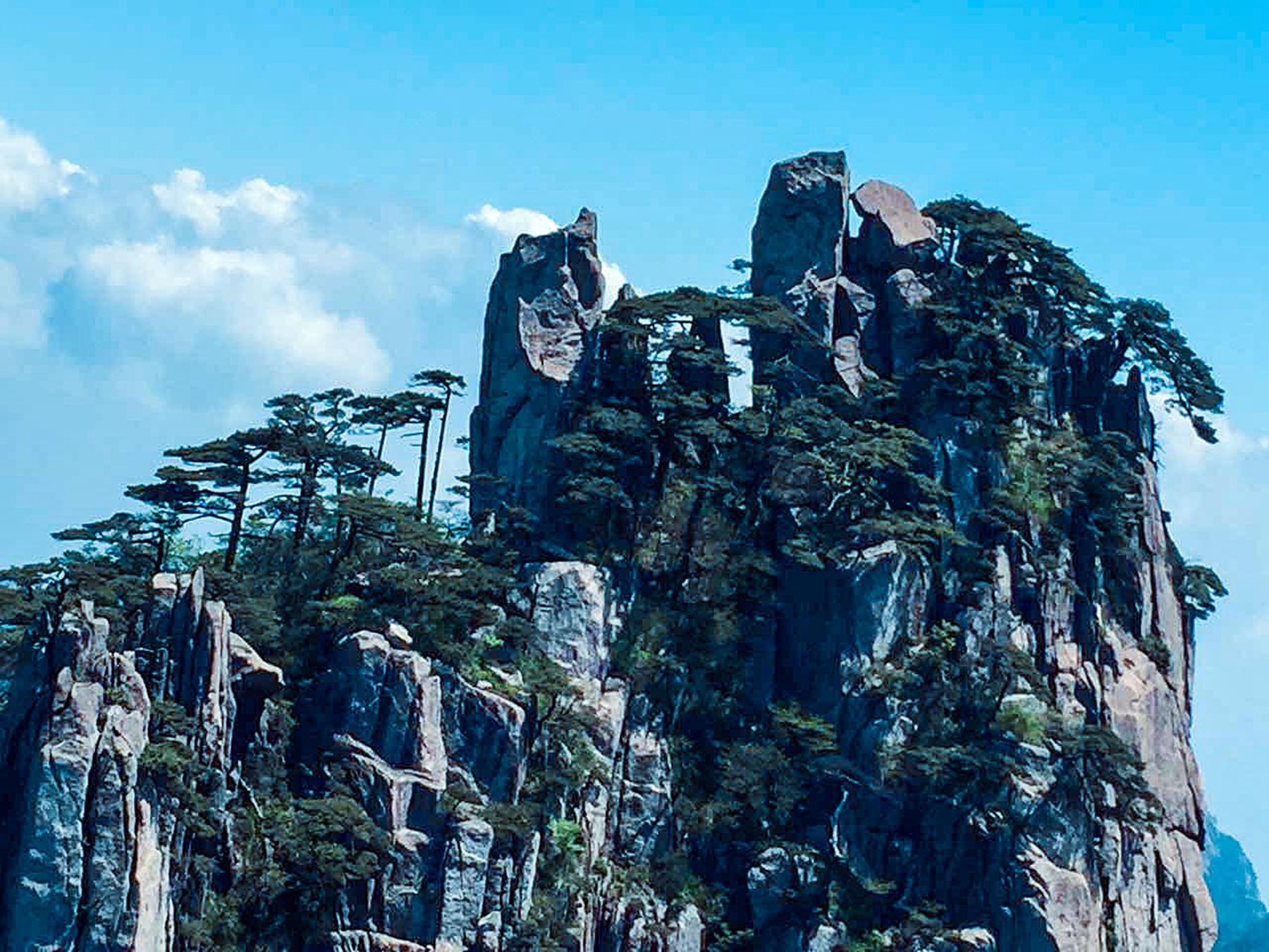 黄山奇石的特点?黄山奇石在哪个景区?