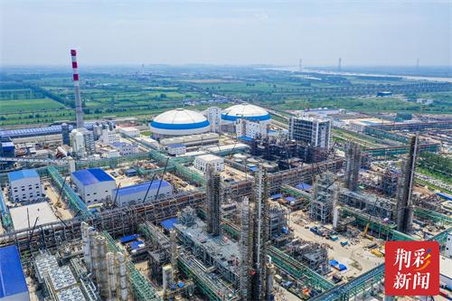 正在安装调试 华鲁恒升荆州基地项目建设提速