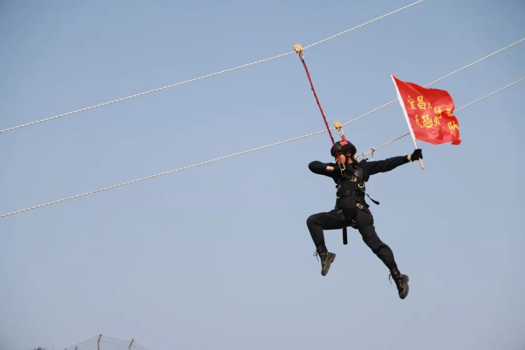 致敬女警揭秘女警最真实的一面