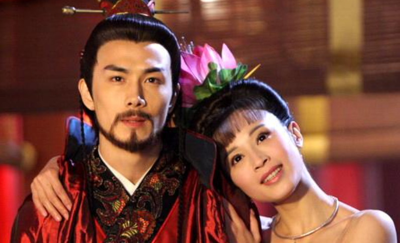 杨贵妃秘史:谢阿蛮一见钟情,英勇的大将军高仙芝,原来是李承铉