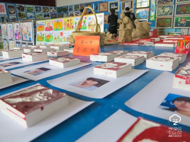 牙克石市第一中学:开展多彩美育活动,提高学生文化艺术素养