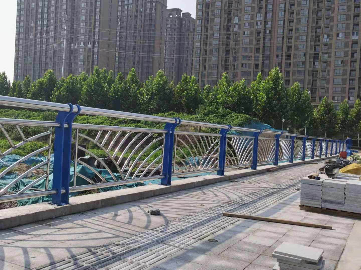 不锈钢复合管护栏-不锈钢护栏