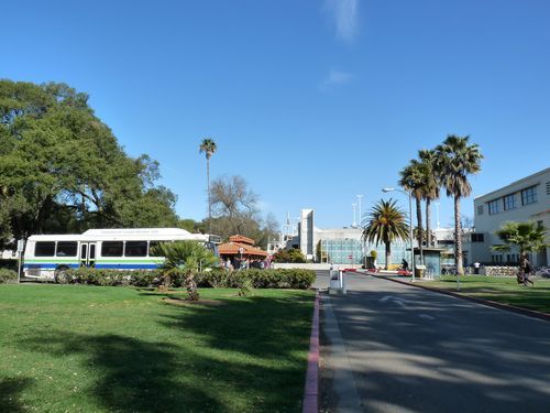 加州大学戴维斯分校本科转学条件介绍,保录取低分也能无门槛直录