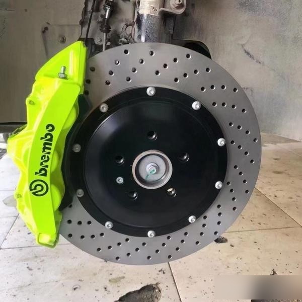 (领克05刹车改装)brembo大六活塞卡钳,颜值爆表