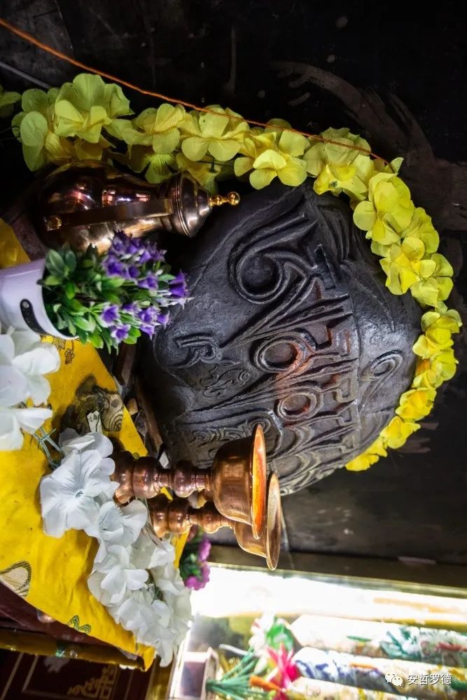 「另眼视界」神性玛尼石:精美的石头会唱歌