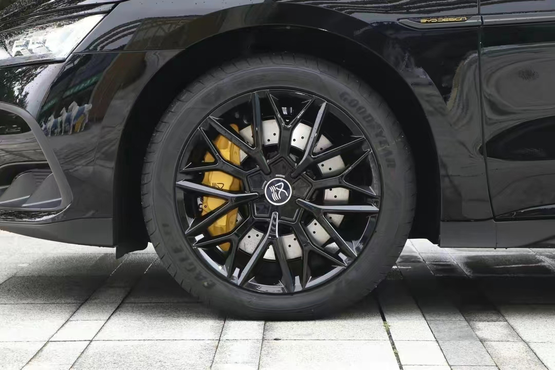 比亚迪汉dmp"战神"版来了,黑武士出道,动力"怪兽"!