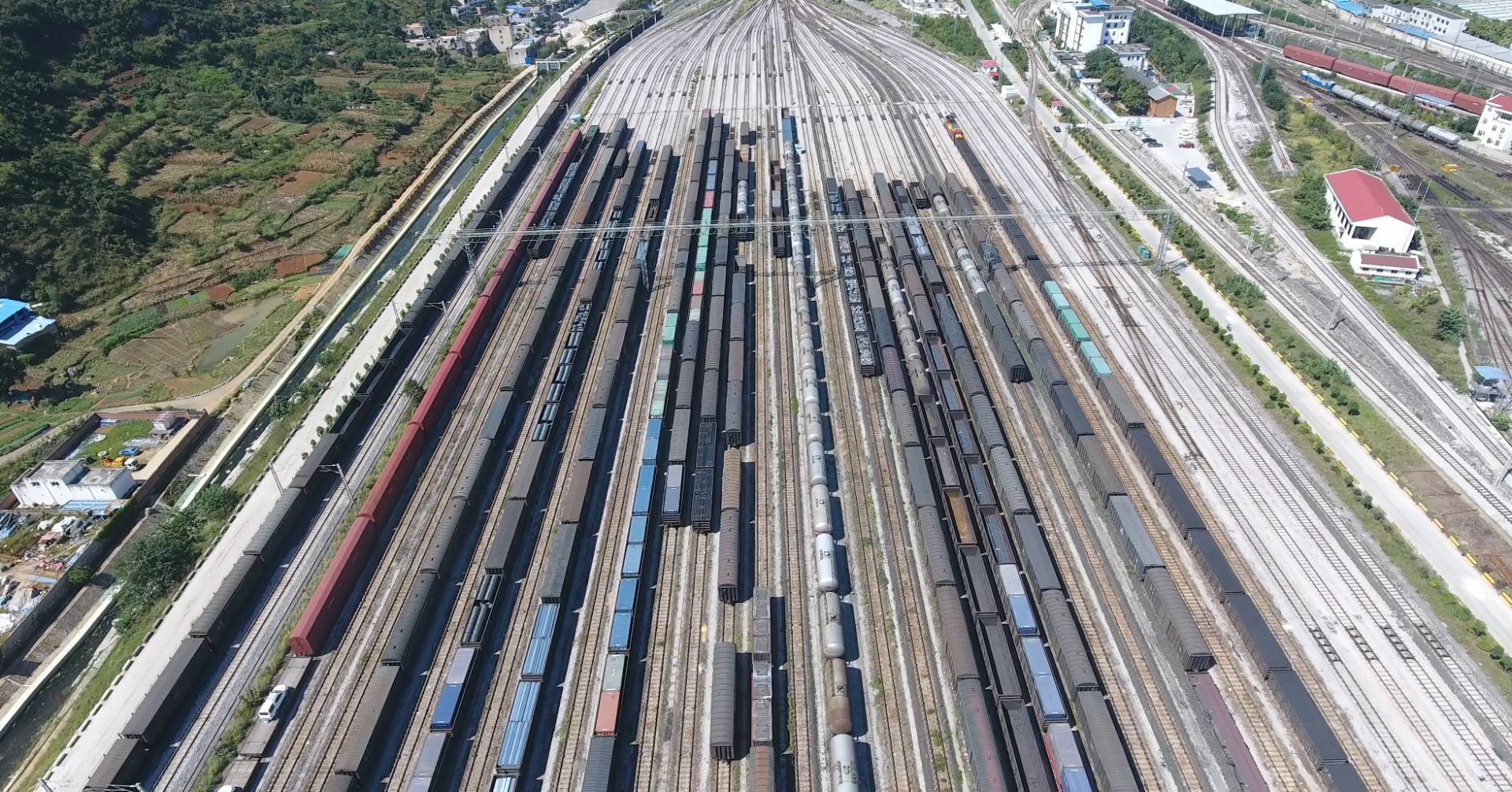 一日开行28列!贵阳南车站高质列车开行再攀高峰