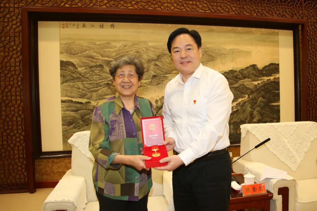 「早安·常州」传递光荣与温暖!