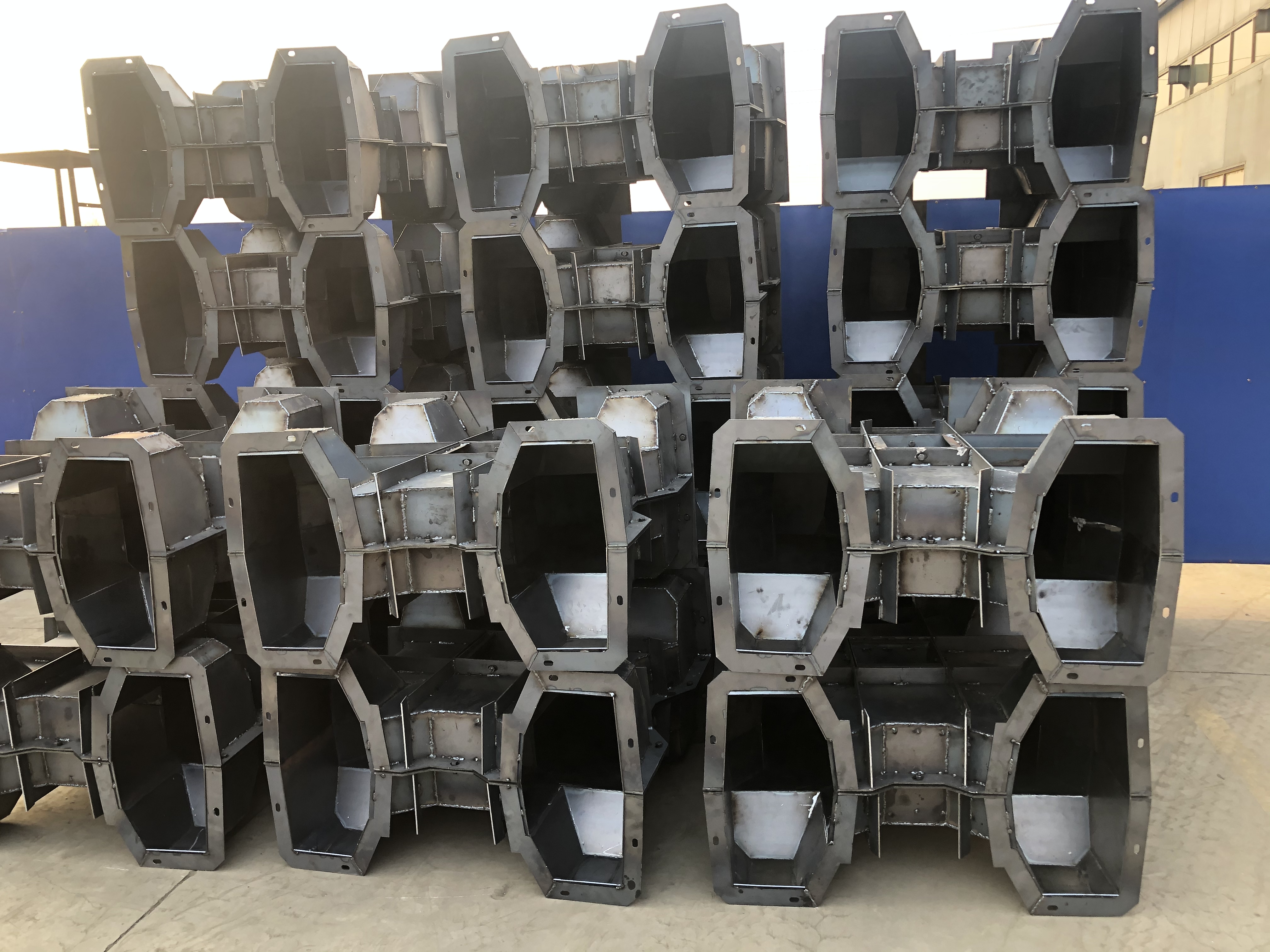 四角锥防浪石模具 风电基础模具