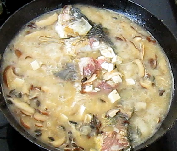 鲤鱼香菇豆腐汤最佳做法