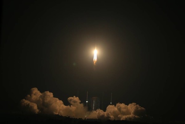 我国成功发射“中星1E”卫星 我国成功发射“中星1E”卫星