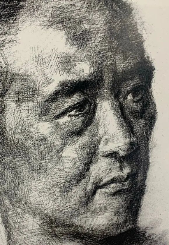 广州美院教授谢楚余素描作品,淳朴而扎实!