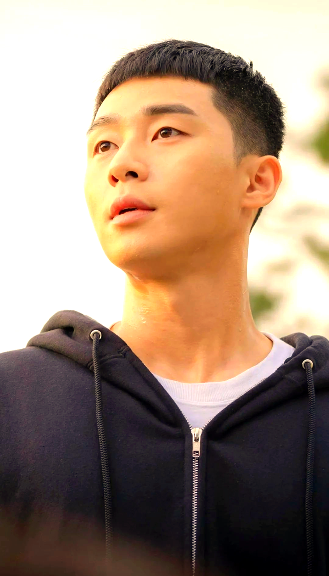 朴叙俊"栗子头"发型,男生们的新宠