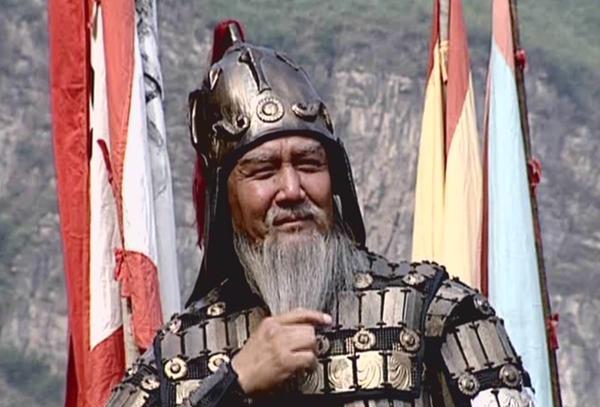 评五虎将时,关羽为何时看不起黄忠?