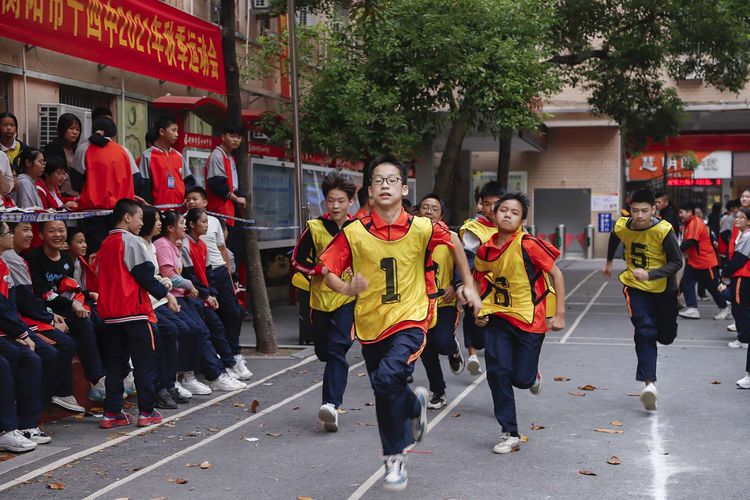 运动强健体魄,拼搏成就青春—衡阳市第十四中学秋季运动会