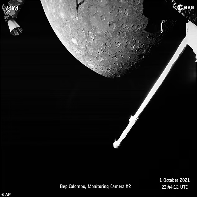 英國航天器首次近距離拍攝水星照片,顯示其表面佈滿隕石坑