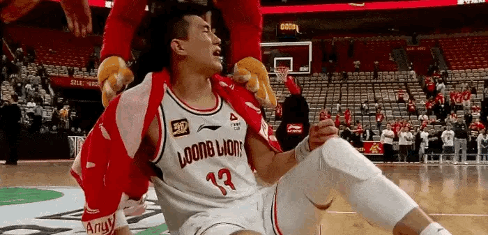 郭艾伦 复出 职业生涯第500场_与大韩打球!郭艾伦:当初约定等我复出再配合 结果我换队 你退