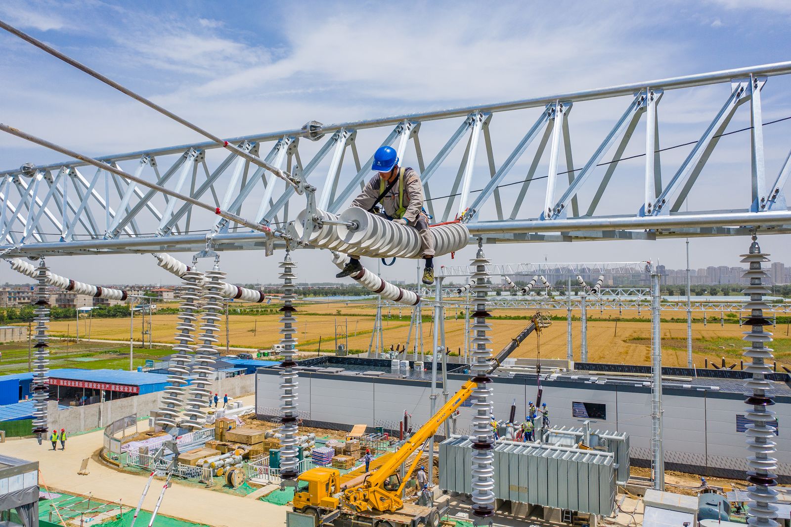 阜阳供电加快电网建设 优化电网构架