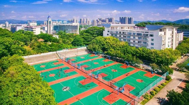 梅州喜迎一所新大学,下设59个本科专业,可容纳2万名学生就读