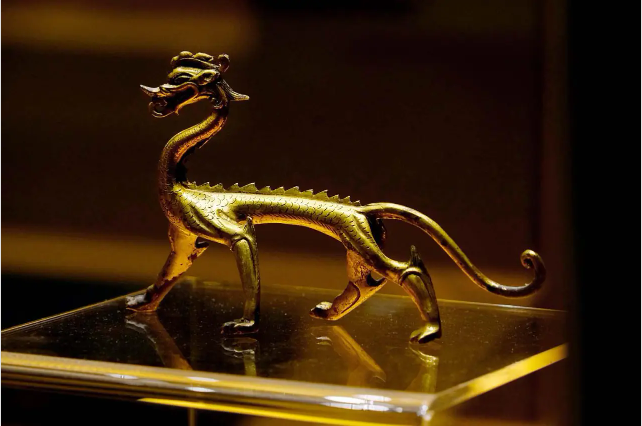 "中华第一龙"发现时被误认为是铁钩!寻觅博物馆里的"中国龙"