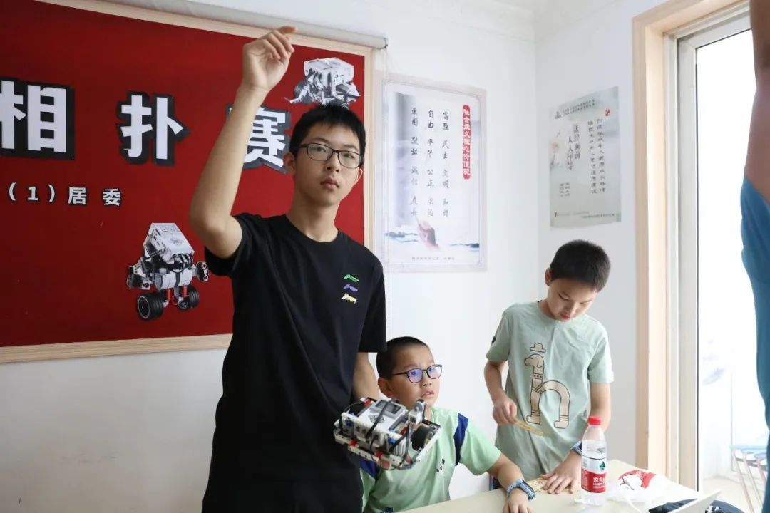 乐高机器人相扑赛,你见过吗?