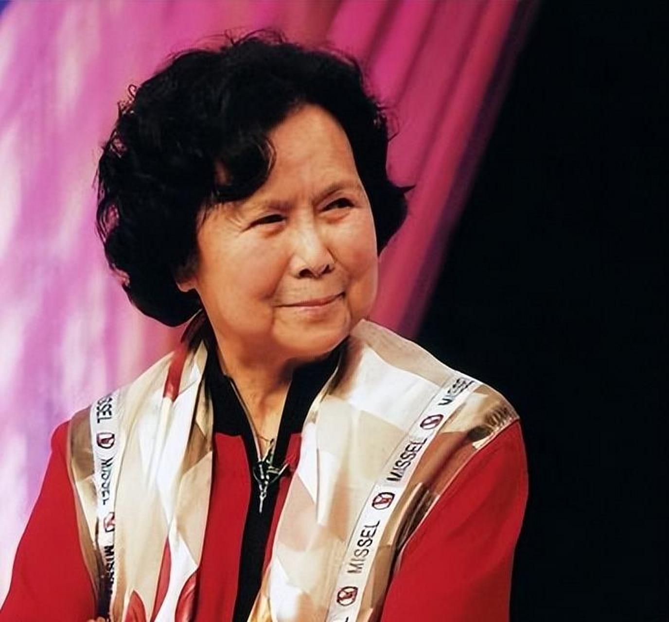 导演,杨洁回忆,拍摄西游记,火烧观音院,杨洁与制片人吵了一架,因为要