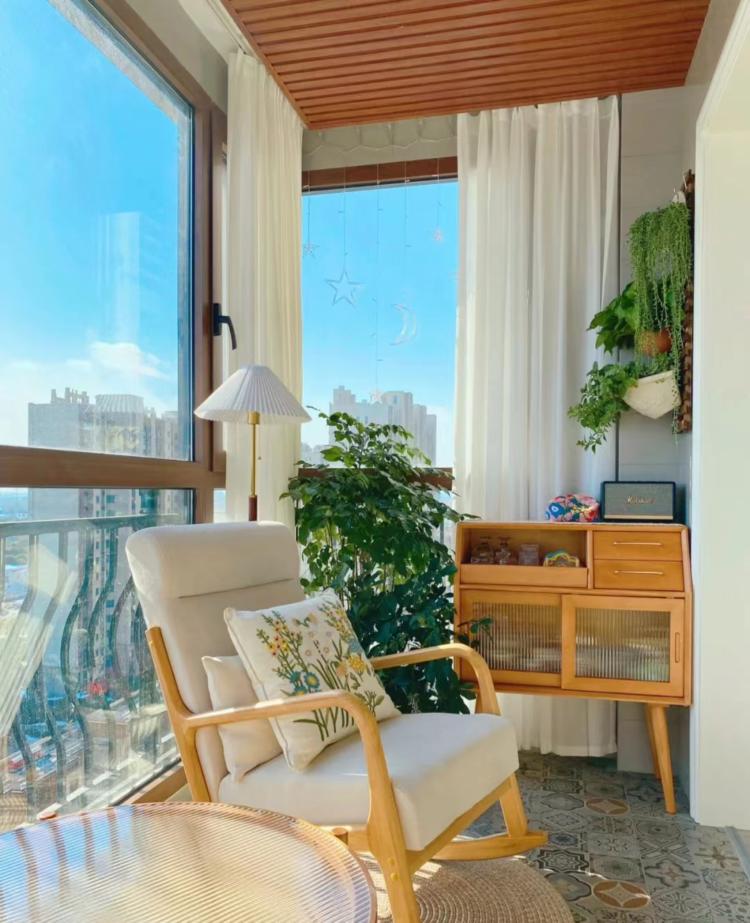 客厅阳台怎么装修好看又实用?6种方案可选