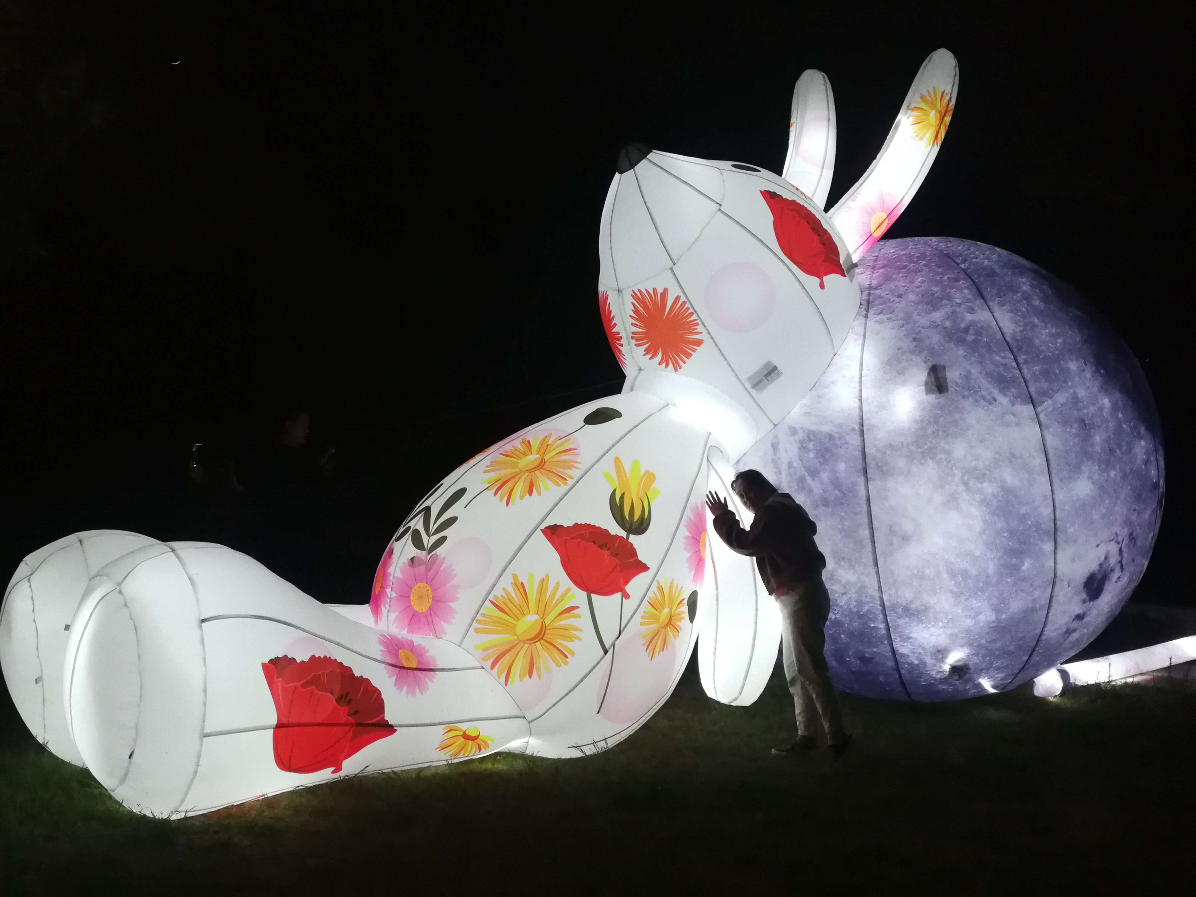 中秋节充气月球气模发光月亮宇航员玉兔定制大型悬挂美陈装饰